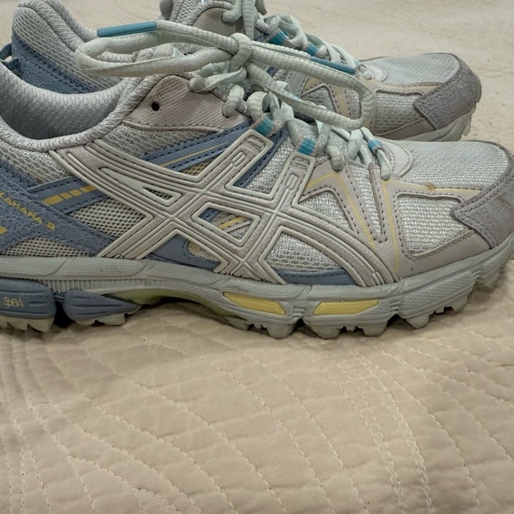 ASICS Women's Gray Running Shoes - Picture 3 of 9